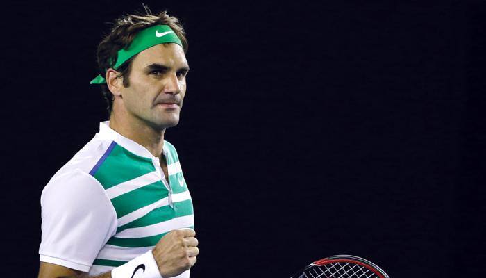 Monte Carlo Masters: Roger Federer dominant, Andy Murray struggles in win