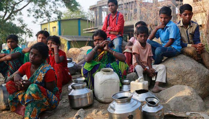 Maharashtra drought: Another &#039;water train&#039; reaches drought-hit Latur, thanks to `Prabhu`