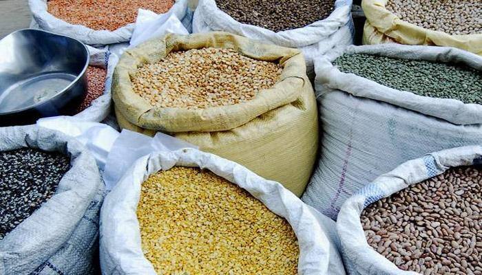 'Impose stock limit on importers to curb pulses prices'