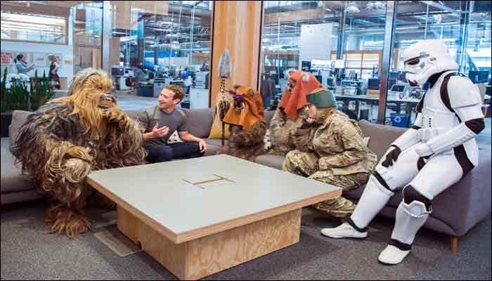 Check out pic: Facebook CEO Mark Zuckerberg's “Star Wars” meeting!