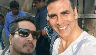 Know what Mika Singh has to say about Akshay Kumar