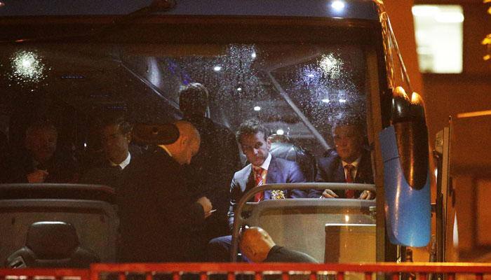 Two injured after Manchester United bus `smashed up` before West Ham game