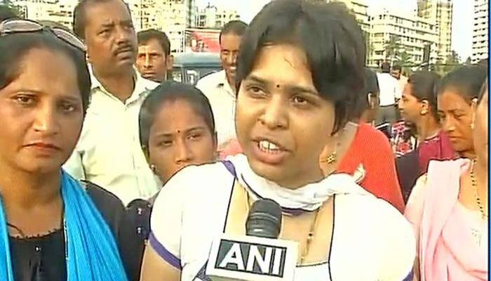 Trupti Desai enters Haji Ali Dargah in Mumbai, warns of protest if restrictions on women not lifted 