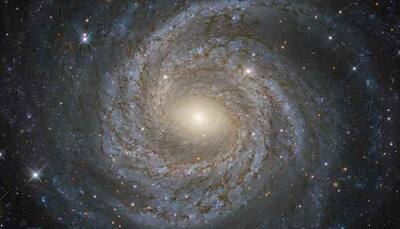NASA's Hubble spies a spiral snowflake!