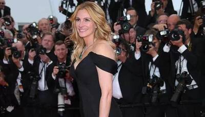 Ditch the dress code, 'Pretty Woman' Julia Roberts walks barefoot at  69th Cannes red carpet