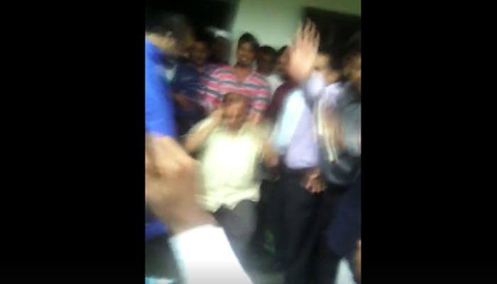 Hindu teacher in Bangladesh beaten up, made to do sit-ups by holding ears for &#039;insulting&#039; Islam –Watch