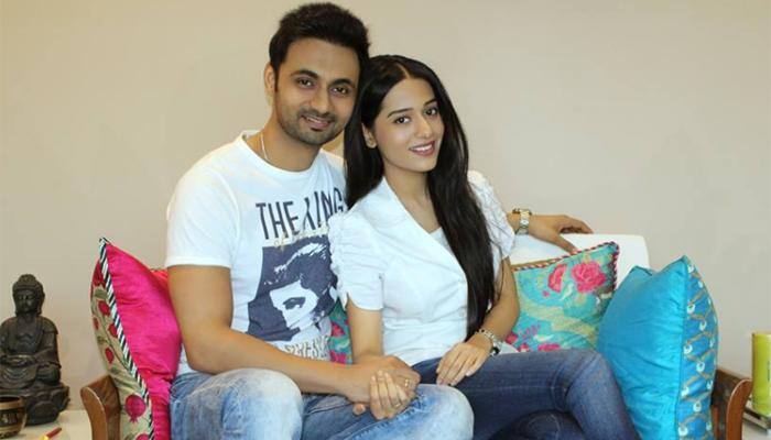 Just married: Amrita Rao ties knot with RJ Anmol!