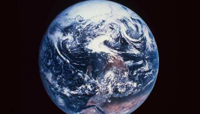 Space dust reveals facts about ancient Earth's atmosphere!