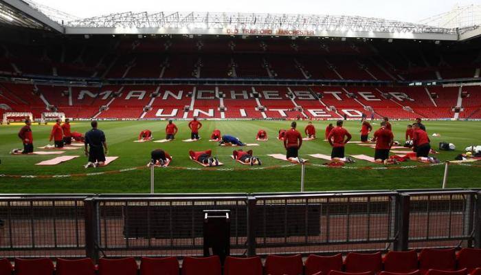 Manchester United blame contractor for fake bomb 'fiasco'