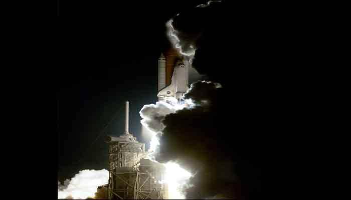 NASA goes into flashback mode; shares image of Atlantis take-off in May, 2000! - See pic