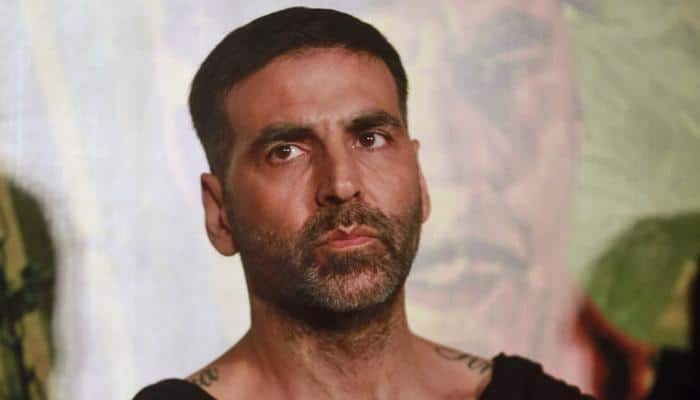 Akshay Kumar to ditch his macho image, play gay character in 'Dishoom'?