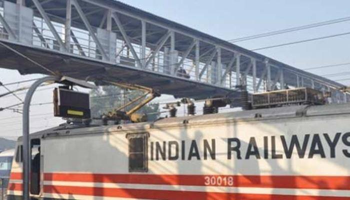 Railways eases mandatory catering charges, makes it optional in four trains