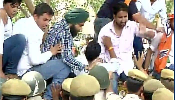 Over 150 BJP workers detained as they protest in Delhi against party worker's murder in Kerala