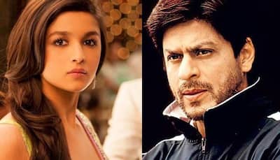 Selfie time! Alia Bhatt freezes frame with Shah Rukh Khan and Gauri Shinde's team – Pic inside