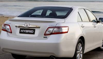 Toyota says 90% of Camry demand for hybrid model now