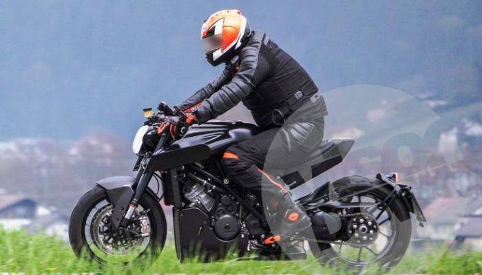 KTM 1290 Super Duke R based Husqvarna 1301 spotted testing