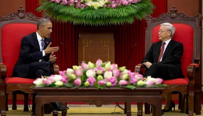 Barack Obama banishes Vietnam war era with lifting of arms ban