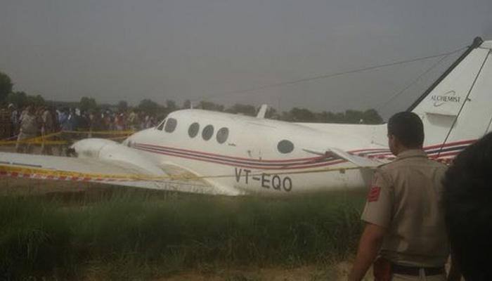 Air ambulance with seven people crash lands in Delhi&#039;s Najafgarh