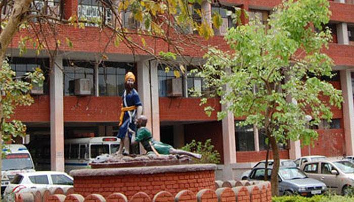 PSEB 10th result 2016: Tarn Taran girl Simrandeep Kaur tops Punjab School Education Board 10th result with 99.08%