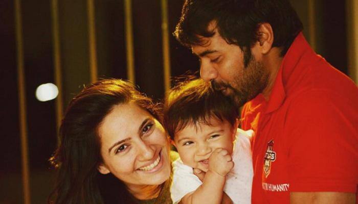 Shabbir Ahluwalia's romance locked dinner date with wife Kanchi Kaul – See pic