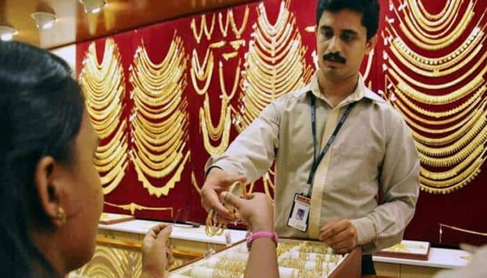 Gold price cracks below Rs 29,000-mark, hits over 3-month low 