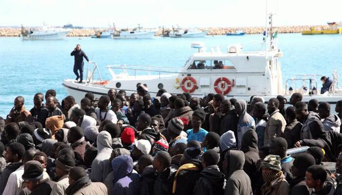 More than 2,000 boat migrants rescued off Italy, 45 dead