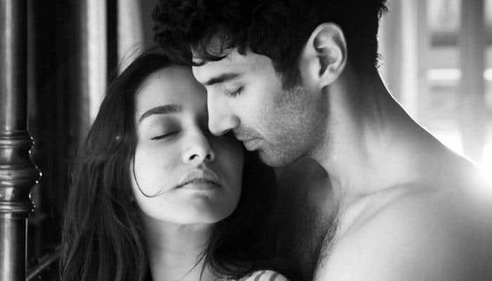 This latest OK JAANU pic shows Aditya Roy Kapur, Shraddha Kapoor are so much in love!