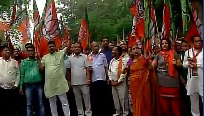 Batla House encounter: BJP protests outside Sonia Gandhi&#039;s residence​