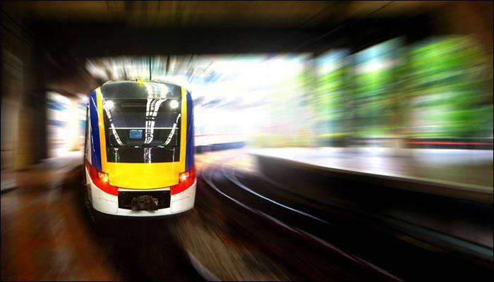 Road drivers can't judge speed of approaching train: Study