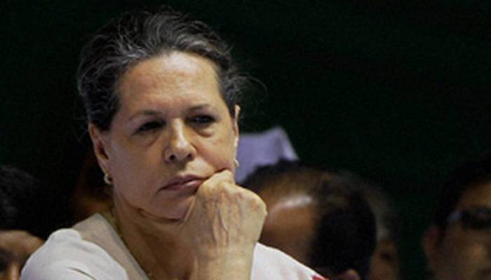 Sonia Gandhi defends Robert Vadra, dares government to order impartial probe 