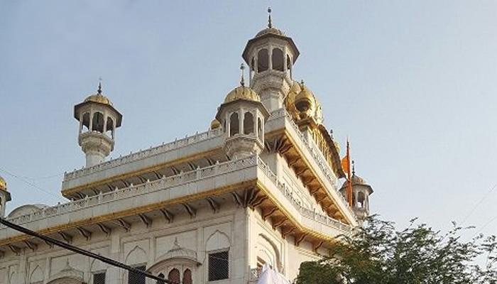 Operation Blue Star 32nd anniversary: Pro-Khalistan, anti-govt slogans raised, prayers offered at Golden Temple Operation Blue Star 32nd anniversary: Pro-Khalistan, anti-govt slogans raised, prayers offered at Golden Temple