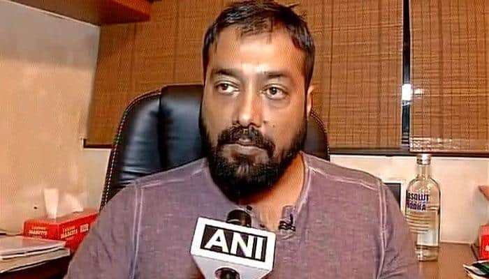 &#039;Udta Punjab&#039; row: Twitter explodes as Anurag Kashyap talks to media with &#039;vodka&#039; bottle in background - Know what happened