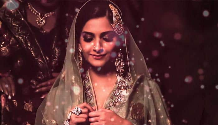 See pic: Sonam Kapoor dressed up as a bride for &#039;Harper&#039;s Bazaar Bride&#039; cover pic!