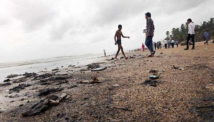 Two youths feared drowned off Juhu beach; 3 saved