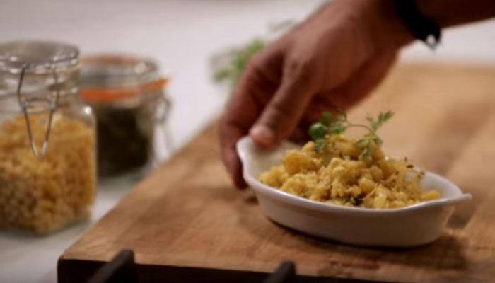 Watch: How to make 'Dahi Ki Sabzi' by Master Chef Sanjeev Kapoor!