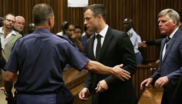 Oscar Pistorius &#039;must pay&#039; says Reeva Steenkamp&#039;s father