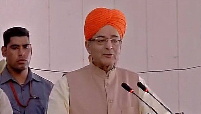 Arun Jaitley highlights corruption-free image of PM Modi, says won&#039;t let Punjab fall prey to Congress, AAP