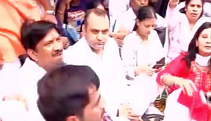 High drama outside Delhi CM's residence as BJP MP Mahesh Girri, supporters demand Kejriwal's resignation
