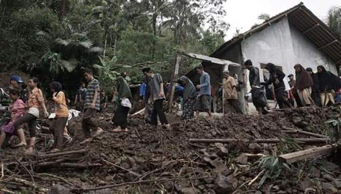 Nearly 50 die in Indonesia landslides, authorities warn of more rain