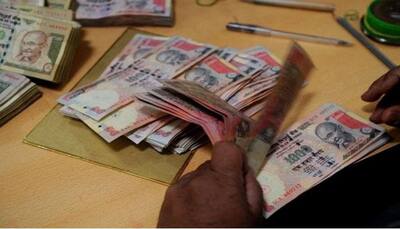Rupee downslide continues, falls 11 paise in early trade to 67.59 against US dollar