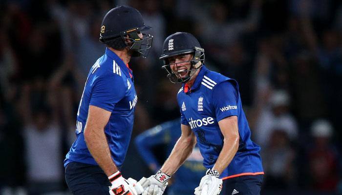 1st ODI: England&#039;s Chris Woakes, Liam Plunkett seal stunning tie against Sri Lanka