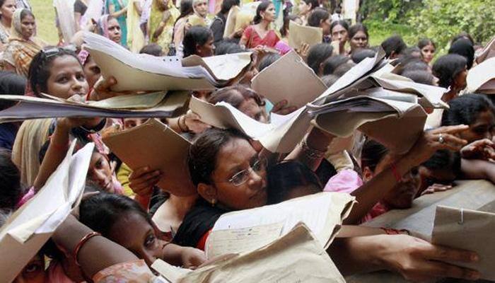 34 PhD holders and 12,000 engineers apply for 4th grade job in MP