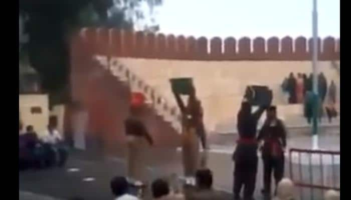 Indian, Pakistani soldiers clashed during retreat ceremony on border in Punjab – video goes viral