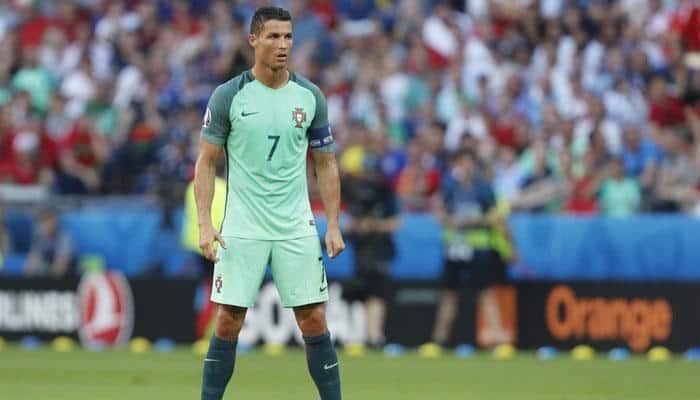 Cristiano steps up to the rescue of &quot;Criticism Ronaldo&quot; at Euro 2016