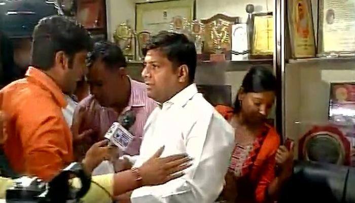 AAP MLA Dinesh Mohaniya arrested from press conference