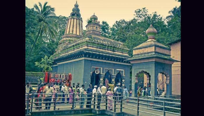 This Shiva temple in Pune built by Peshwa Nanasaheb is unique – Details inside