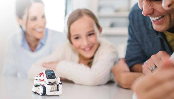 Watch: Meet Cozmo, a tiny robot with big brain and bigger personality! Watch: Meet Cozmo, a tiny robot with big brain and bigger personality!