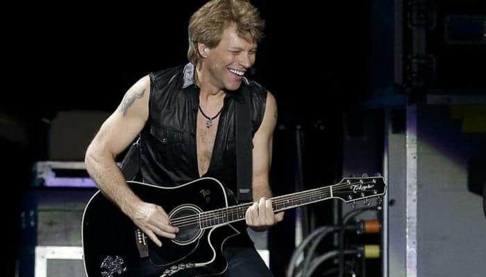 Jon Bon Jovi meets cancer patient, gifts her guitar