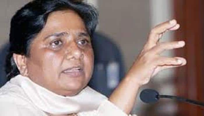 Another jolt to BSP, senior party leader RK Chaudhary also accuses Mayawati of auctioning election ticket