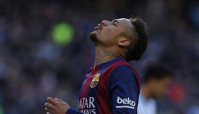 Manchester United target Neymar closing signing a new three-year deal at Barcelona